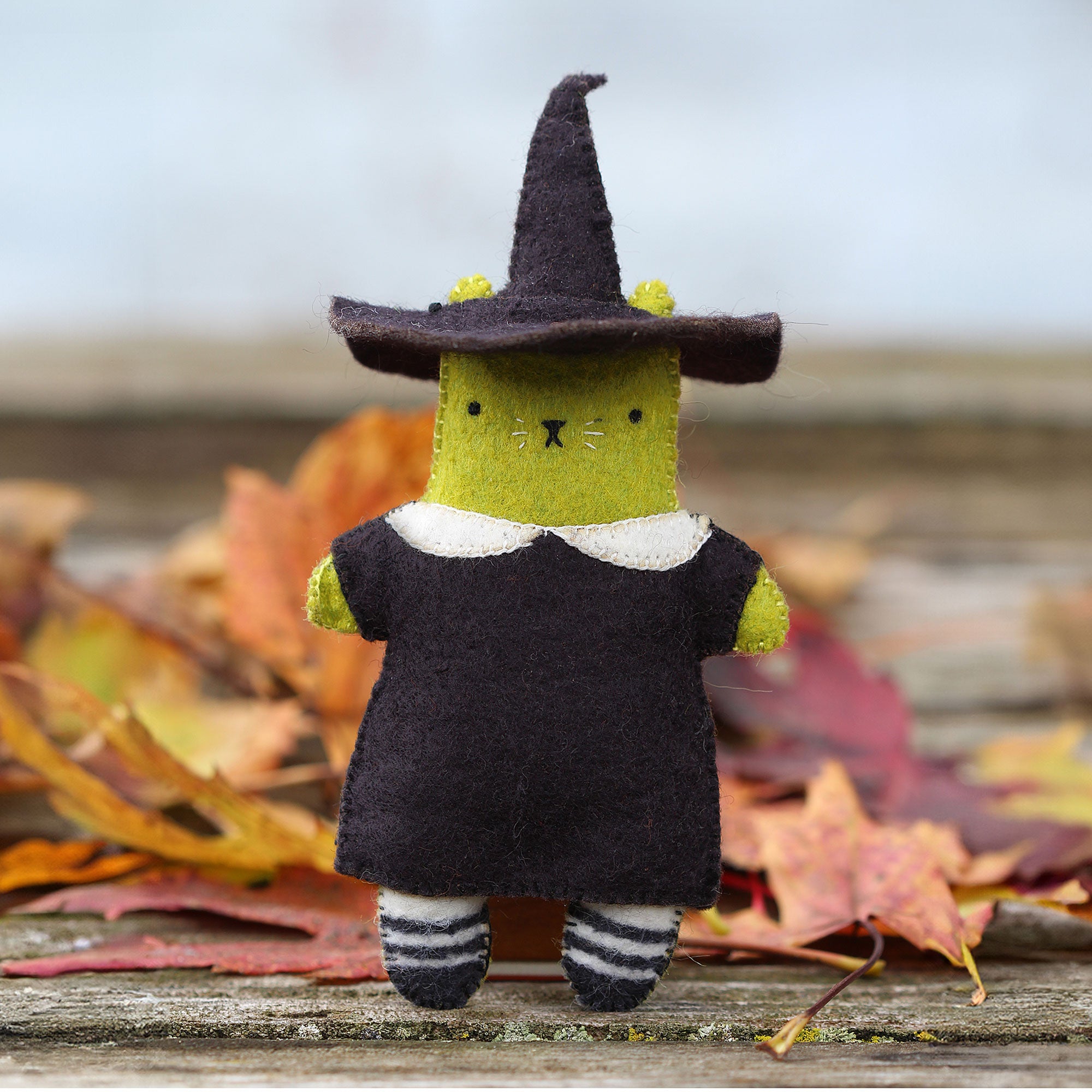 DIY Felt Halloween Cat Dolls with Michelle Galletta of Kiriki Press